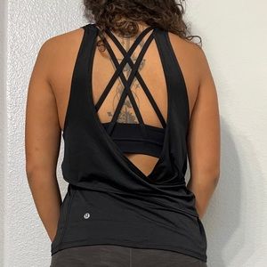 Lululemon Top Bra Attached Activewear Shirt Black